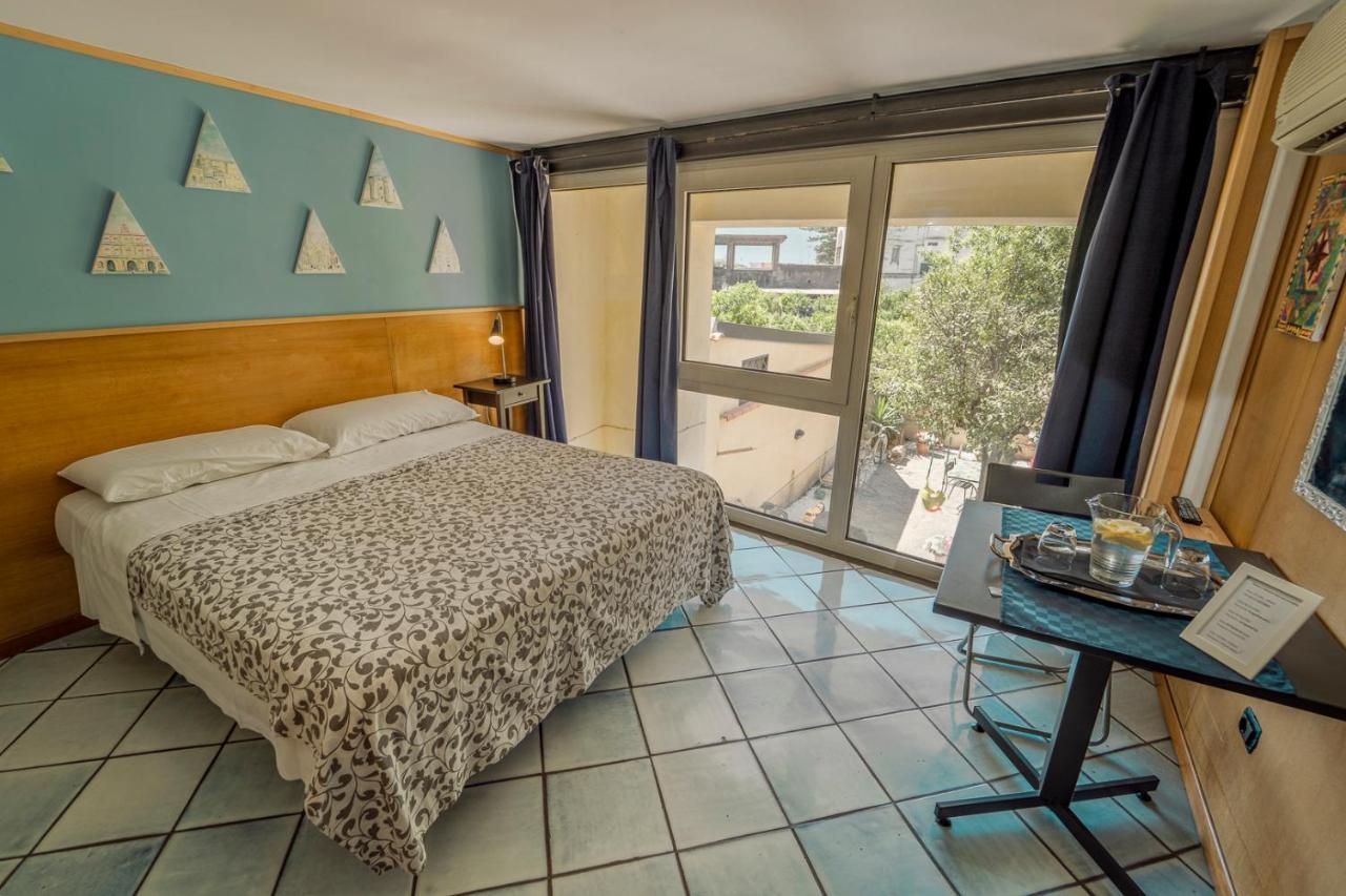 Bed and Breakfast Domus Vesuvia à Torre Annunziata Extérieur photo