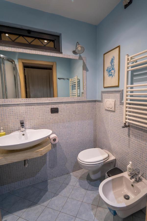 Bed and Breakfast Domus Vesuvia à Torre Annunziata Extérieur photo